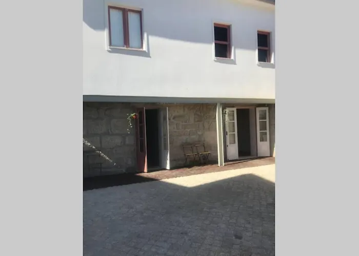 Porto-Braga Family Country House